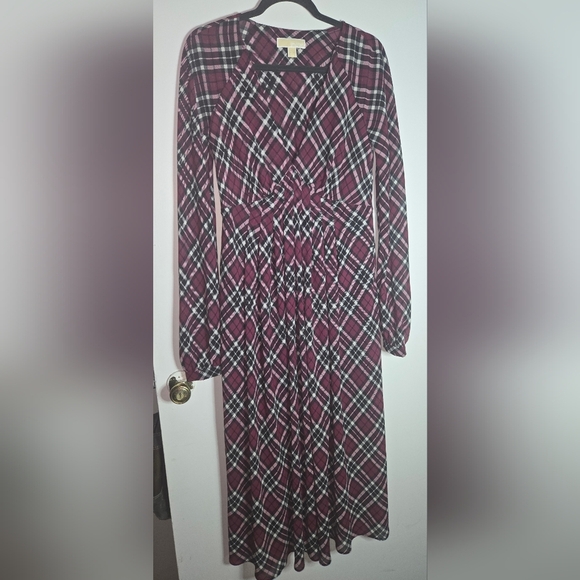 Michael Kors Wine Checkered Long Sleeve Dress B3 - Picture 3 of 9
